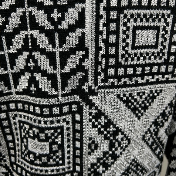 Retro Metallic Sweater - Picture 5 of 6